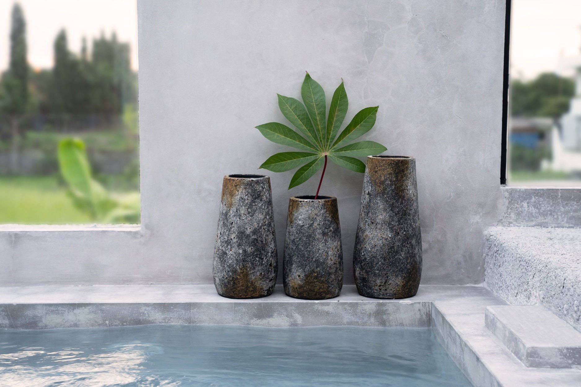 Den Spooky Vase - Antik Grå - M - MoodTiles