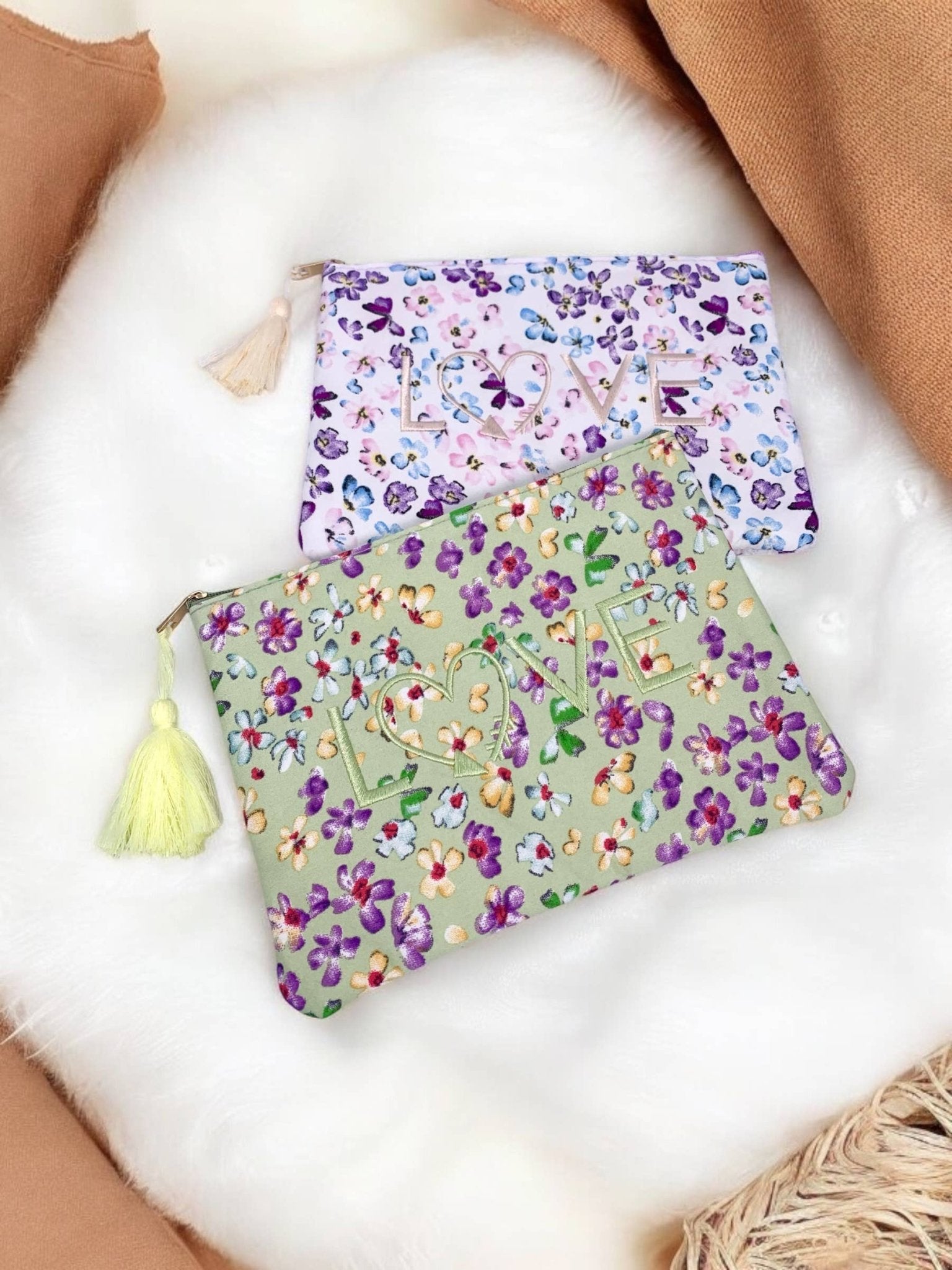 Love flower makeup taske 20x15cm CY08: Hvid - MoodTiles