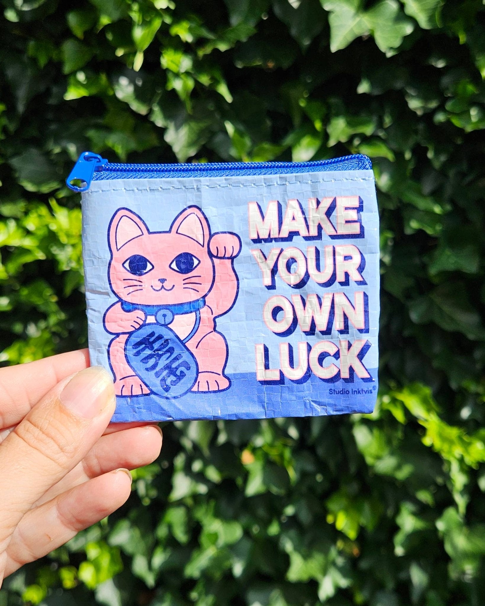 Mini pung Maneki Neko skab din egen lykke genbrugsplast - MoodTiles